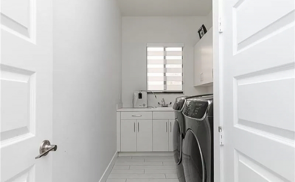 249065d05a3a9edab8f207e9cbdebd85-uncropped_scaled_within_1536_1152