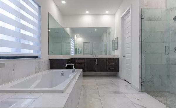 b2d8ee44e6bc38a60433063e061f0f3c-uncropped_scaled_within_1536_1152