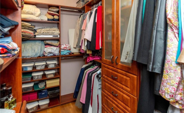 337270106_1351312068778999_6010464950329207792_n