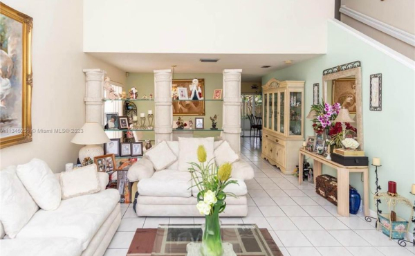 337286230_933993647738510_8390318277748854995_n